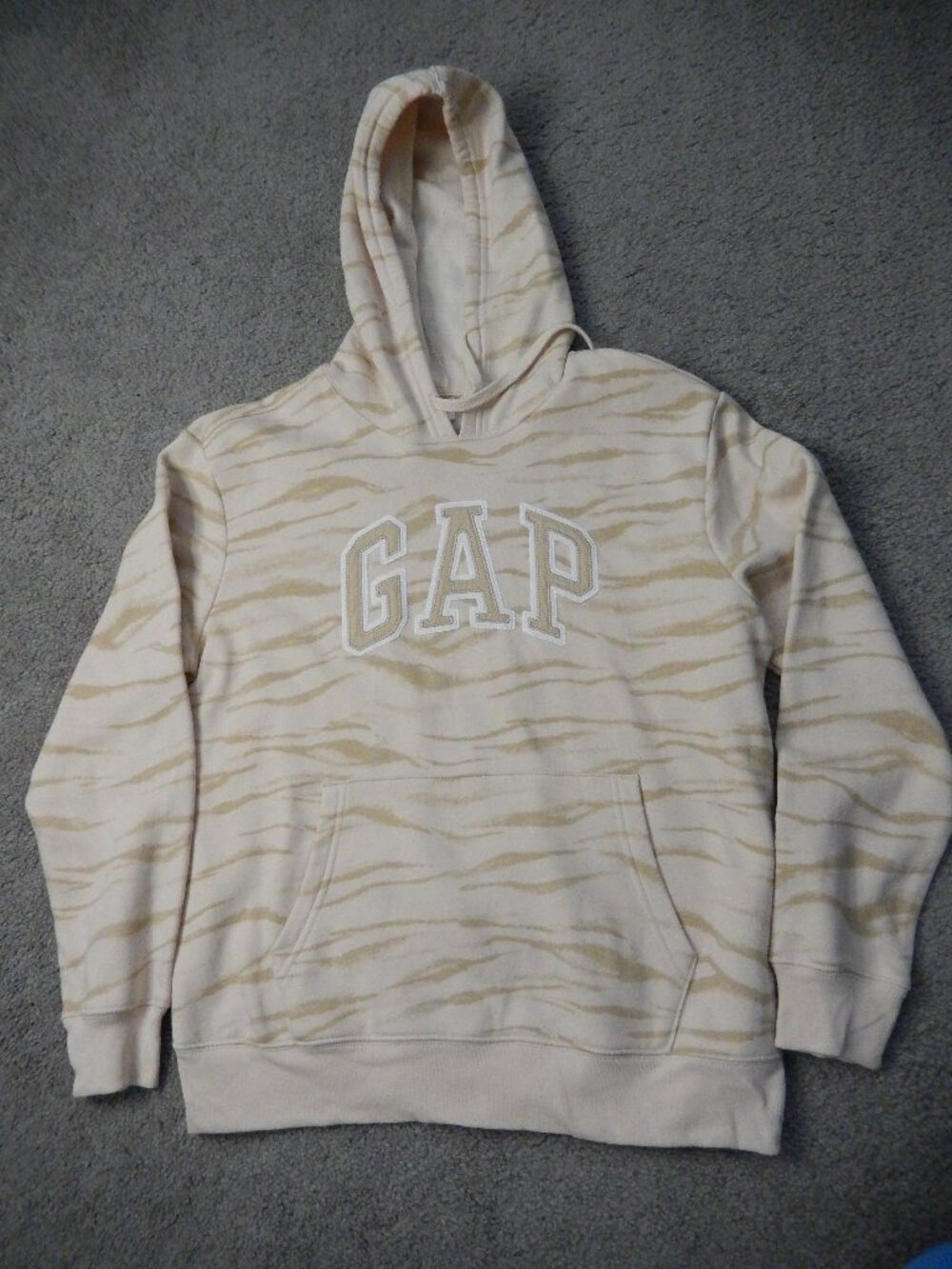 GAP Unisex Tiger Stripe Logo Pullover Hoodie – Beige / Tan